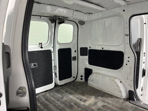 Used 2017 Nissan NV200 SV w/ Technology Package image 40