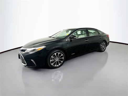 Used 2016 Toyota Avalon Limited image 5