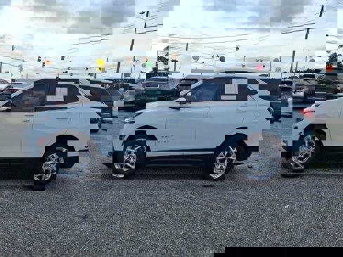 Used 2022 Chevrolet Equinox LT image 4