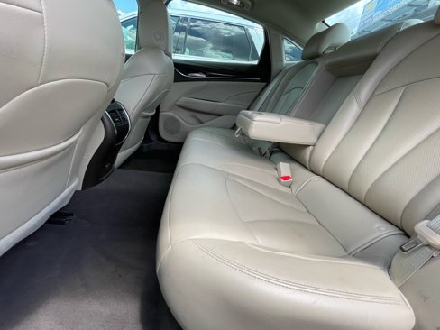 Used 2017 Buick LaCrosse Essence w/ Sun and Shade Package image 18