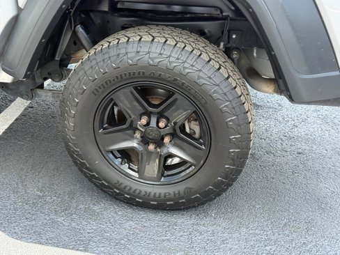 Used 2020 Jeep Gladiator Sport w/ Quick Order Package 24S image 8
