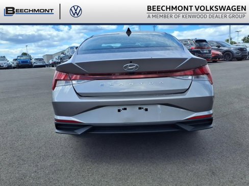 Used 2023 Hyundai Elantra SEL w/ Convenience Package image 6