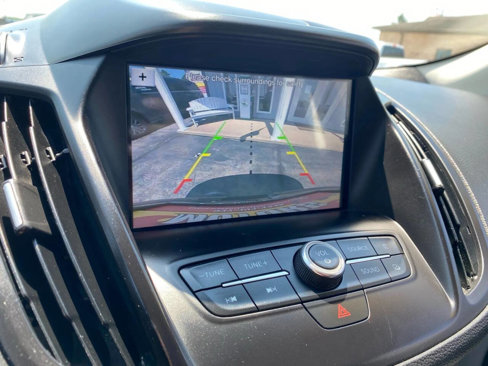 Used 2019 Ford Escape SE image 18