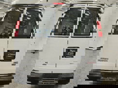 Used 2016 GMC Savana 2500 image 6