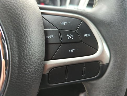 Used 2021 Jeep Compass Latitude image 23