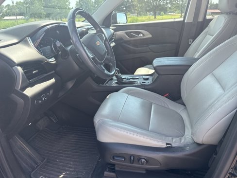 Used 2021 Chevrolet Traverse LT image 9