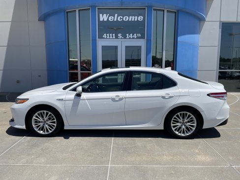 Used 2018 Toyota Camry XLE image 1