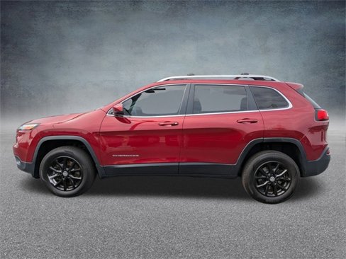 Used 2016 Jeep Cherokee Latitude w/ Safety/Convenience Group image 7