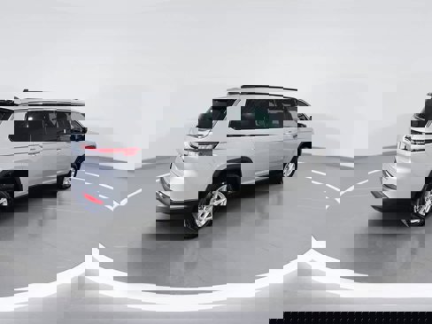 New 2025 Jeep Grand Cherokee L Laredo w/ Trailer Tow Package image 8