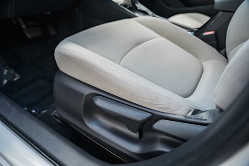 Used 2022 Toyota Corolla LE image 29