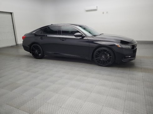 Used 2018 Honda Accord Sport image 11