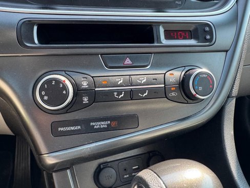 Used 2015 Kia Optima LX image 18