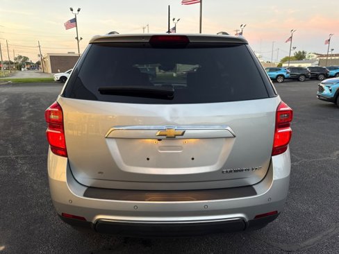Used 2016 Chevrolet Equinox LTZ w/ Enhanced Convenience Package image 4