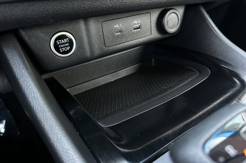 Used 2023 Nissan Rogue SV image 40