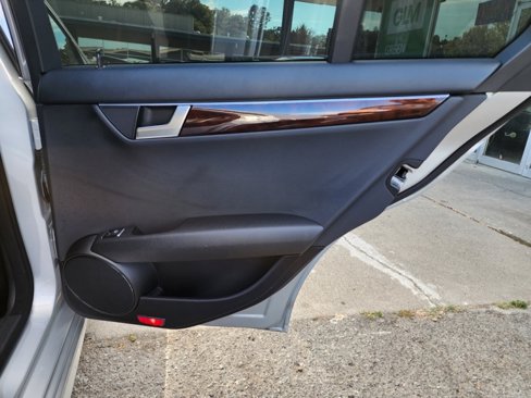 Used 2014 Mercedes-Benz C 250 Sedan image 13