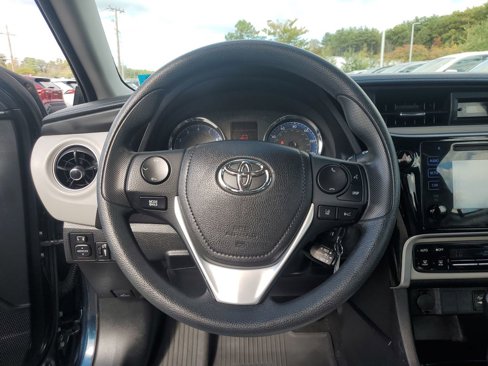 Used 2017 Toyota Corolla LE image 14
