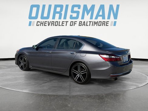 Used 2017 Honda Accord Sport image 4