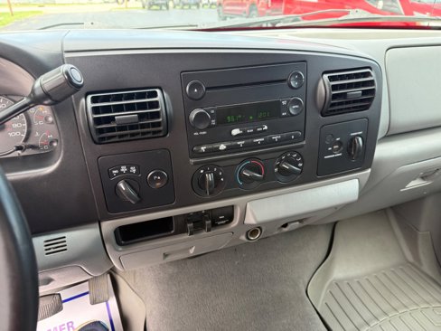 Used 2007 Ford F350 XL image 16