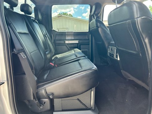 Used 2019 Ford F250 Lariat w/ Chrome Package image 13