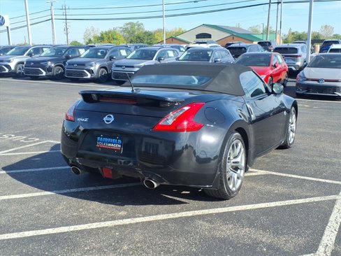 Used 2014 Nissan 370Z Roadster image 7