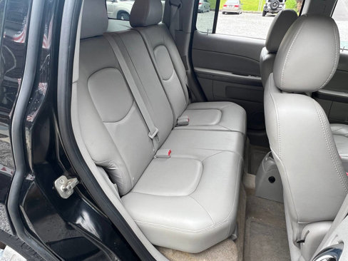 Used 2009 Chevrolet HHR LT w/ LT Preferred Equipment Group image 13