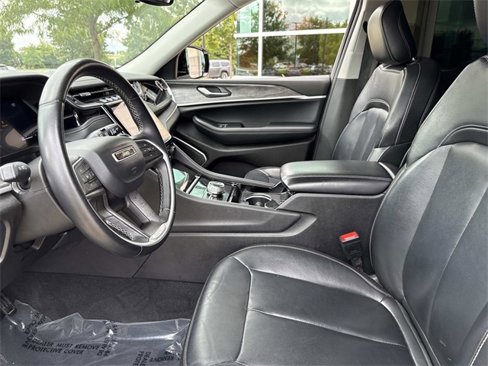Used 2022 Jeep Grand Cherokee L Limited image 23