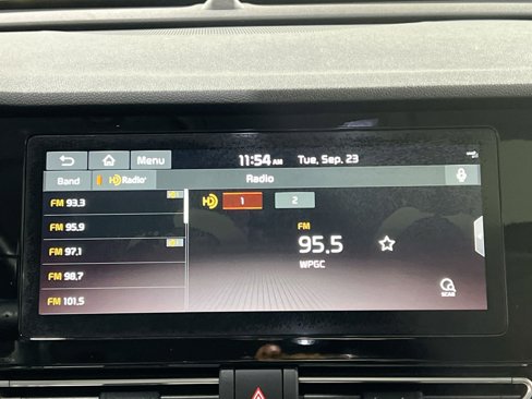 Used 2020 Kia Niro EX Premium image 18