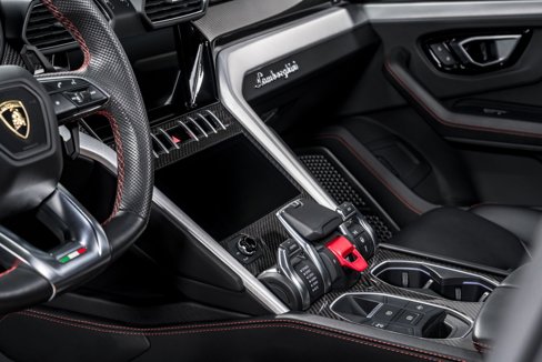 Used 2020 Lamborghini Urus image 22