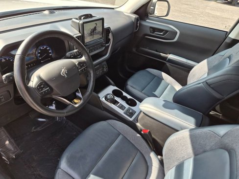 Used 2022 Ford Bronco Sport Outer Banks w/ Tech Package image 13