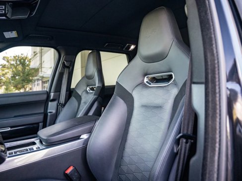 Used 2022 Land Rover Range Rover Sport SVR image 16