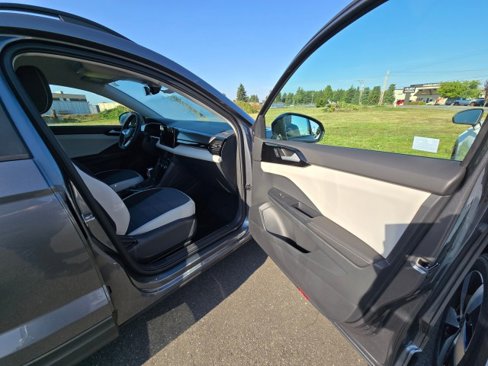 New 2025 Volkswagen Taos S image 10