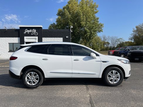 Used 2019 Buick Enclave Essence image 3