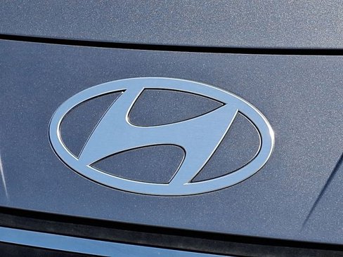 New 2025 Hyundai Elantra Sport image 4