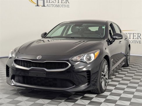 Used 2019 Kia Stinger image 4