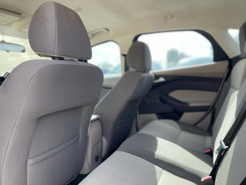 Used 2014 Ford Focus SE image 18