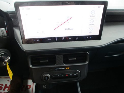 New 2025 Ford Maverick XL image 5