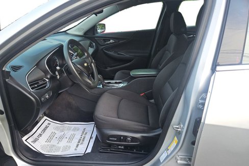 Used 2019 Chevrolet Malibu LT image 9