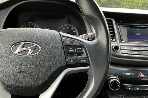 Used 2017 Hyundai Tucson Sport image 11