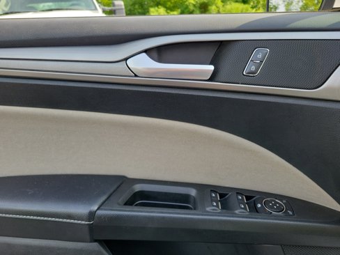 Used 2017 Ford Fusion S image 17