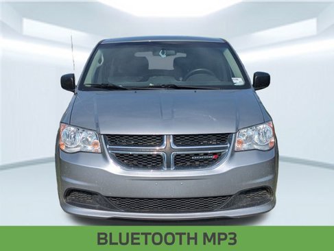 Used 2015 Dodge Grand Caravan American Value Package image 2