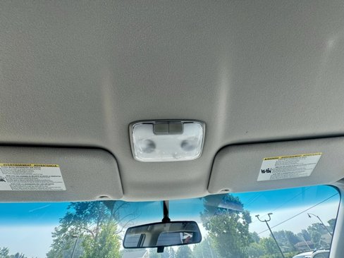 Used 2014 Toyota Sienna L image 32