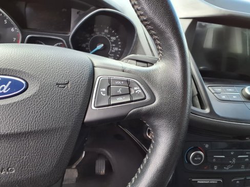 Used 2019 Ford Escape SE image 22