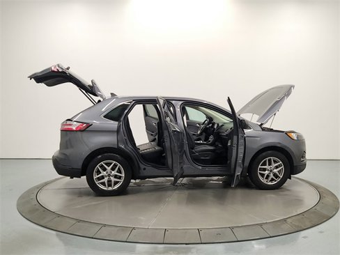 Used 2024 Ford Edge SEL image 15