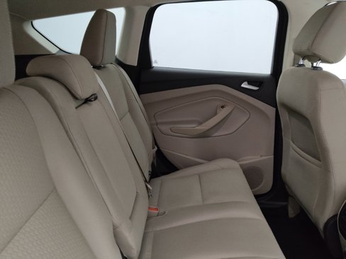 Used 2017 Ford Escape SE image 19