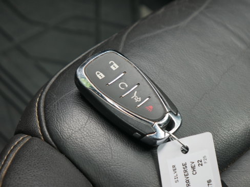 Used 2022 Chevrolet Traverse LT w/ LT Premium Package image 44
