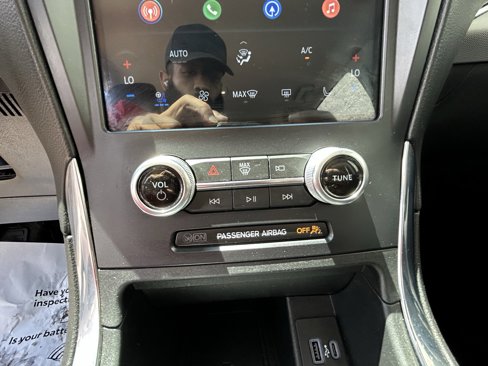 Used 2022 Ford Edge Titanium w/ Equipment Group 301A image 25