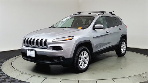 Used 2015 Jeep Cherokee Latitude w/ Comfort/Convenience Group image 3