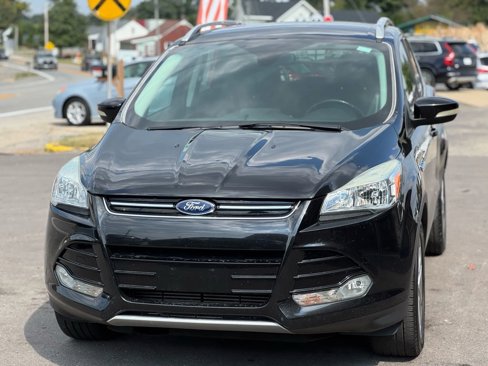 Used 2015 Ford Escape Titanium image 2