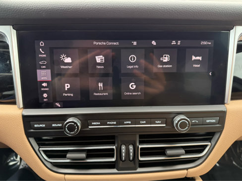 Used 2019 Porsche Macan image 23