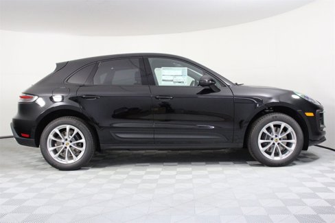 New 2026 Porsche Macan image 8